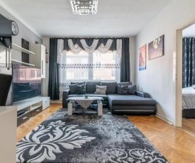 ID 6889 - Private Apartment