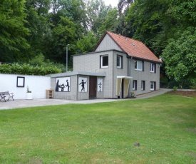 Künstlerhaus am Teich naturnahes Wohnen