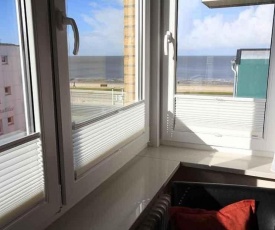 Kleine Ferienwohnung 6: Strandnah und mit Meerblick im Haus Seeluft Duhnen