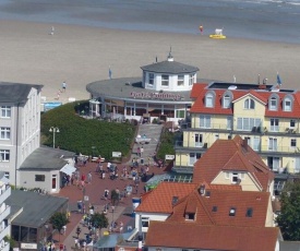 "WoogeStrand" - Traumwohnung für 4 Personen in der repräsentativen Residenz Anna See direkt am Hauptstrand.